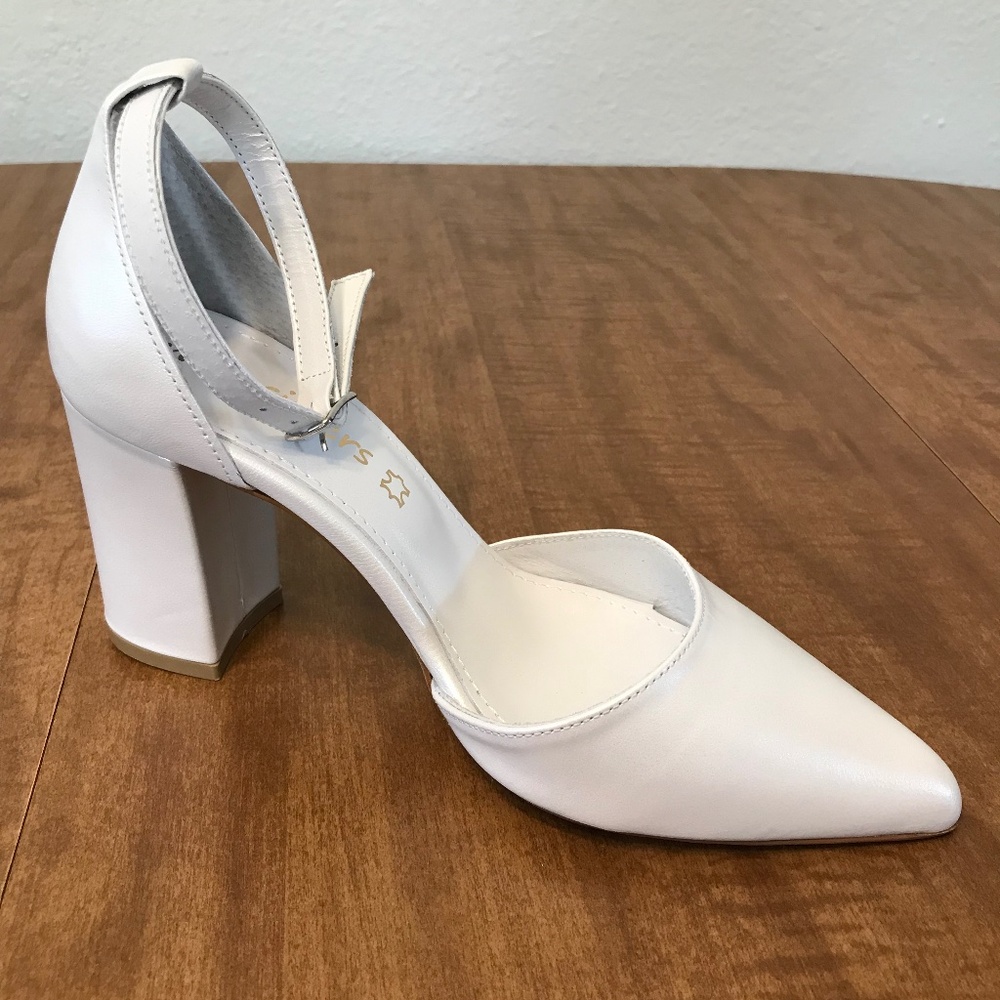 Never worn WHITE leather pointed toe bridal heels